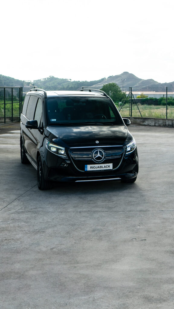 Front view of the all-electric Mercedes-Benz EQV in black, highlighting the sustainable luxury fleet of RiojaBlack.